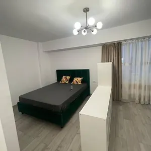  Apartament Garsoniera Spatioasa Mega Mall